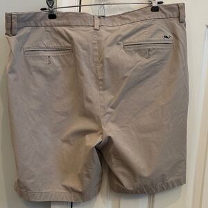 Vineyard Vines Men's Khaki Flat Front Shorts